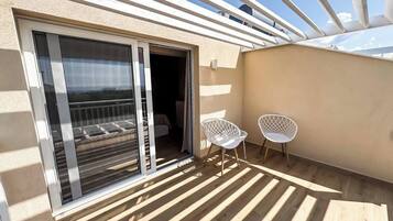 Villa, 2 Bedrooms, Smoking, Private Pool | Balcony