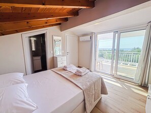 Villa, 2 Bedrooms, Smoking, Private Pool - Seaside Pool Villas (Nea Propontida)