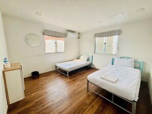 双床房, 公共浴室