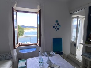 Room - Apartment 'La Marina' with Sea View, Wi-Fi and Air Conditioning (Marina di Campo)
