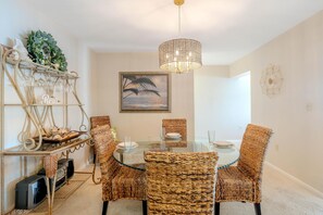 Condo, Multiple Beds (Island Winds Penthouse 1) | Dining - Island Winds Penthouse 1 (Fort Myers Beach)