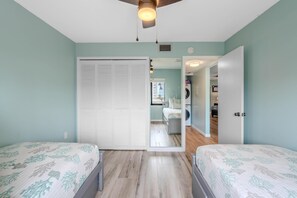 Condo, 1 King Bed with Sofa bed (Bac Bay #223) - Bac Bay #223 (Fort Myers Beach)