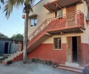 Exterior detail - Vrbo Property (Morondava)