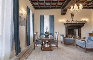 Imagen sin descripción, 4 de 42, botón