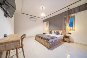 2 Schlafzimmer, Schreibtisch, WLAN, Bettwäsche