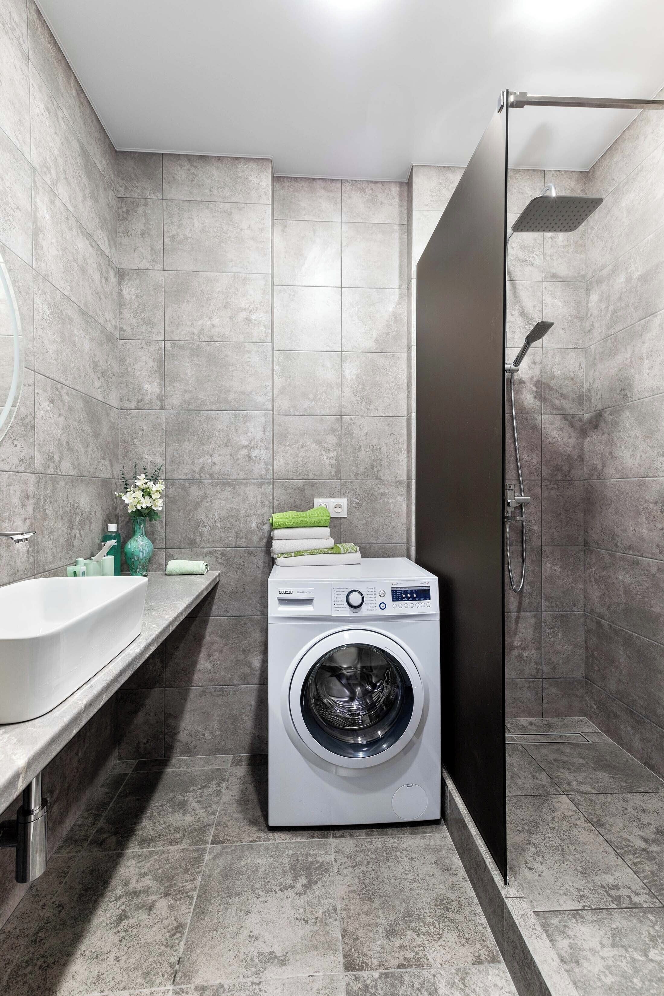 Apartamento superior, balcón, vistas a la ciudad | Baño