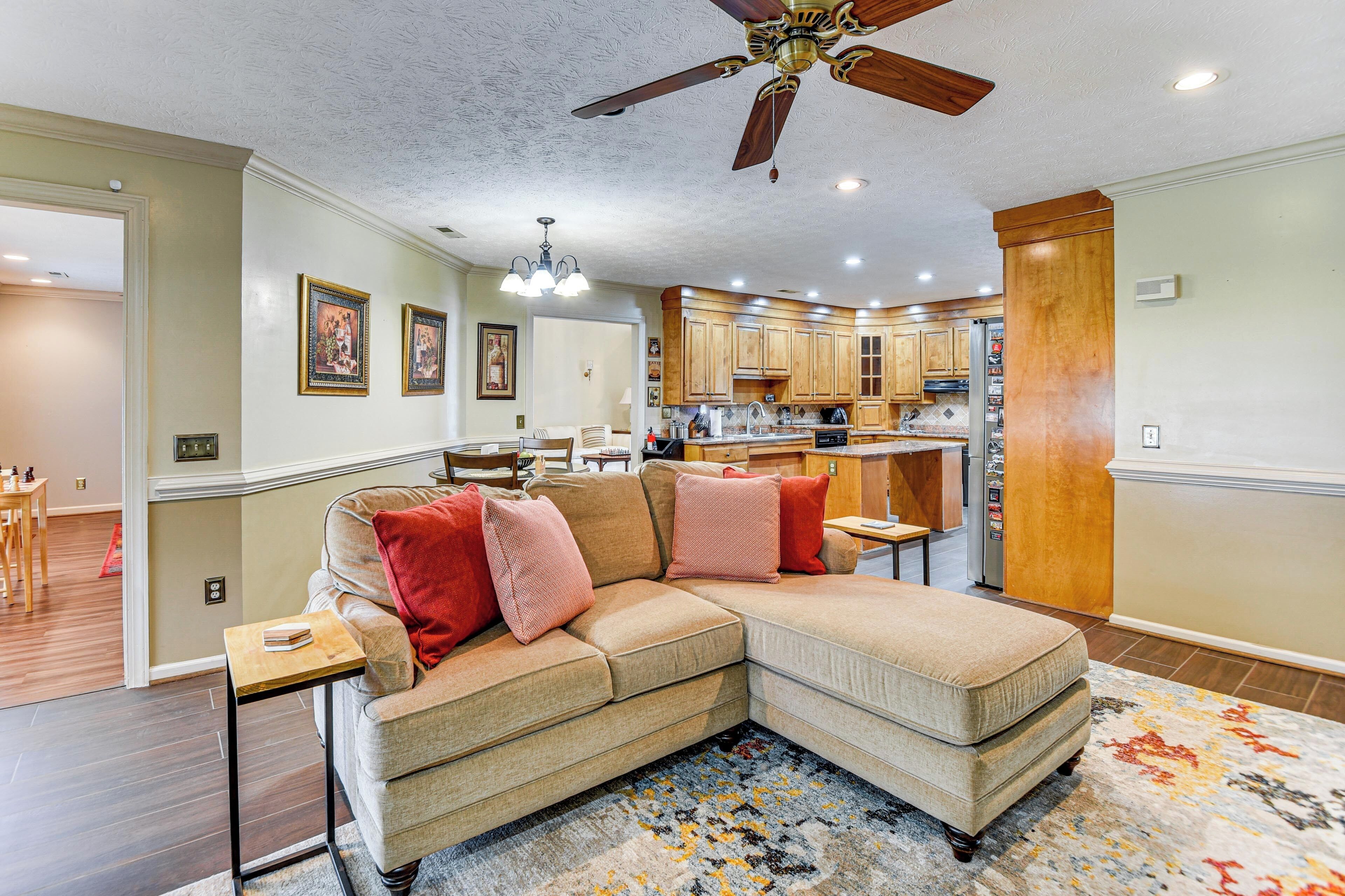 House (3 Bedrooms) | Interior