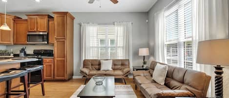 Apartment (3 Bedrooms) | Front of property