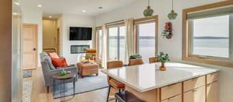 Family-friendly Lake Ida Escape: Stunning Views!