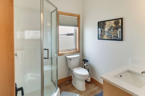 Family-friendly Lake Ida Escape: Stunning Views!