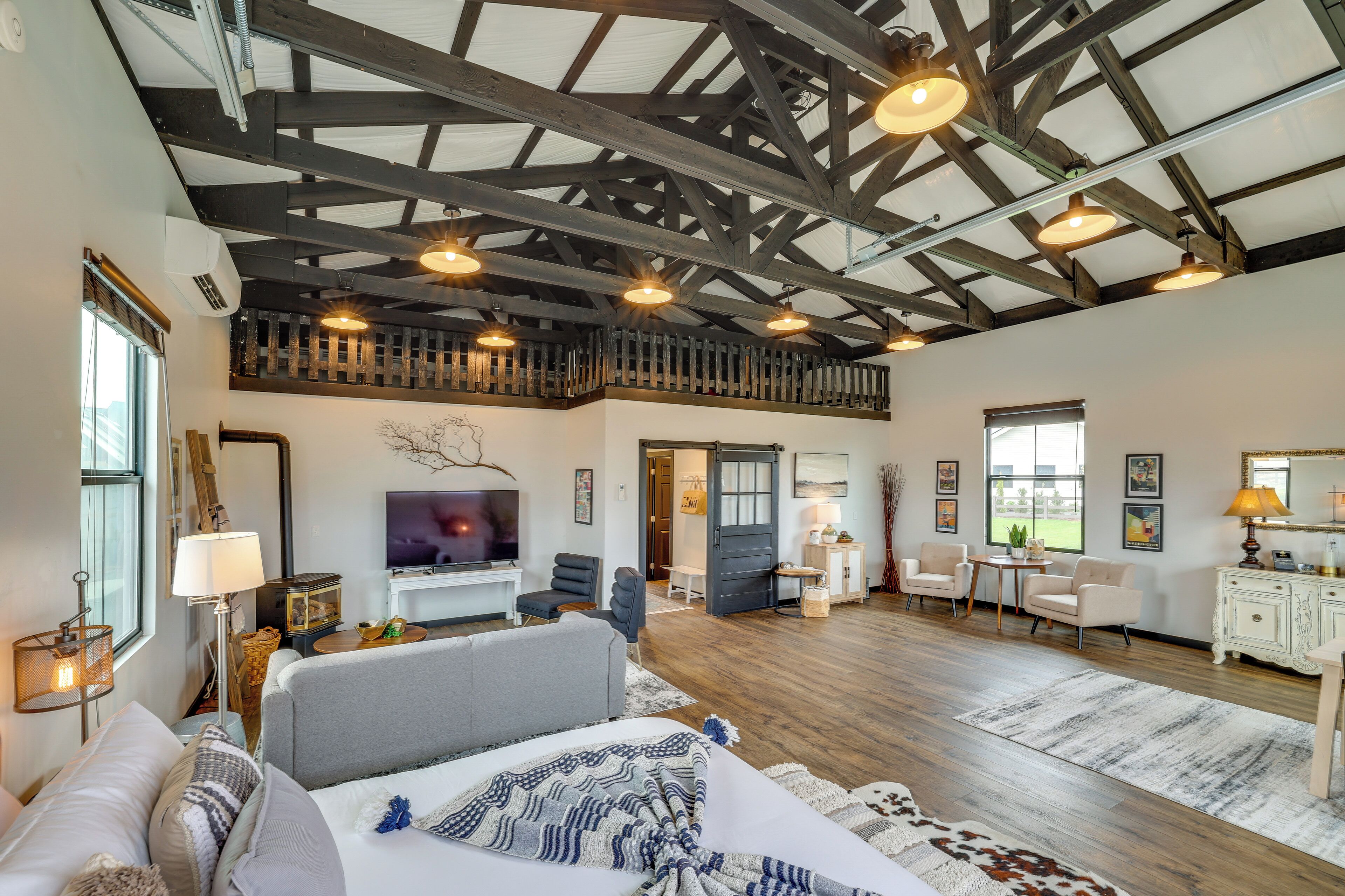 House (1 Bedroom) | Interior