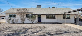 Explore Gila Valley & Eac! Modern Thatcher Home