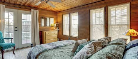 المنشأة من الداخل