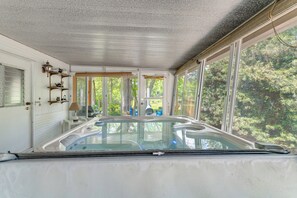 House (1 Bedroom) | Interior