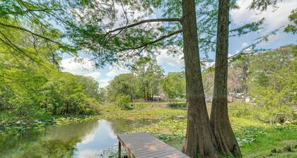 Bushnell Riverside Retreat w/ Hot Tub & Game Shed