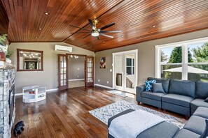 Interior - Northern Kentucky Gem w/ Yard & In-ground Pool! (California)