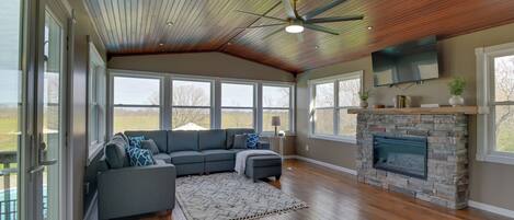 House (5 Bedrooms) | Interior