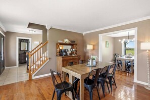Interior - Northern Kentucky Gem w/ Yard & In-ground Pool! (California)