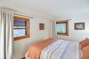 Interior - Mille Lacs Lake Cabin: Private Dock, Deck & Grill (Wahkon)