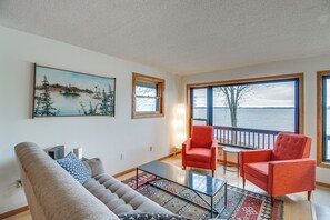 Interior - Mille Lacs Lake Cabin: Private Dock, Deck & Grill (Wahkon)