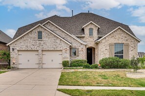 Front of property - Near Lake & Family Fun! Spacious Oak Point Home (Little Elm)