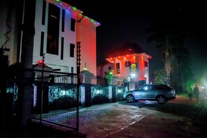 Unclassified image, 4 of 14, button - Orison Hotel (Owerri)