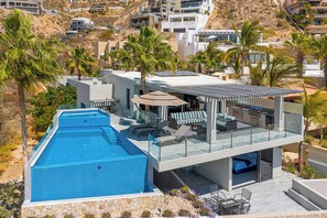 Outdoor dining - Villa Nazar: Modern Style & Ocean Views. Walk to beach. Promos Available (Cabo San Lucas)