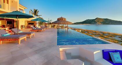 Beachfront Dual Villas w/ Staff&Cook, Infinity Pools, Hot Tub & Swimmable Beach