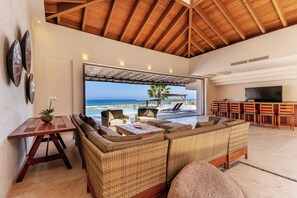 TV, fireplace, stereo - Villa Bahia & Casa Tortuga Los Frailes: Dual Compound, Chef Avail. (Los Frailes)