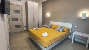 2 bedrooms, iron/ironing board, free WiFi, bed sheets - Casa Michela (Sant'Agnello)