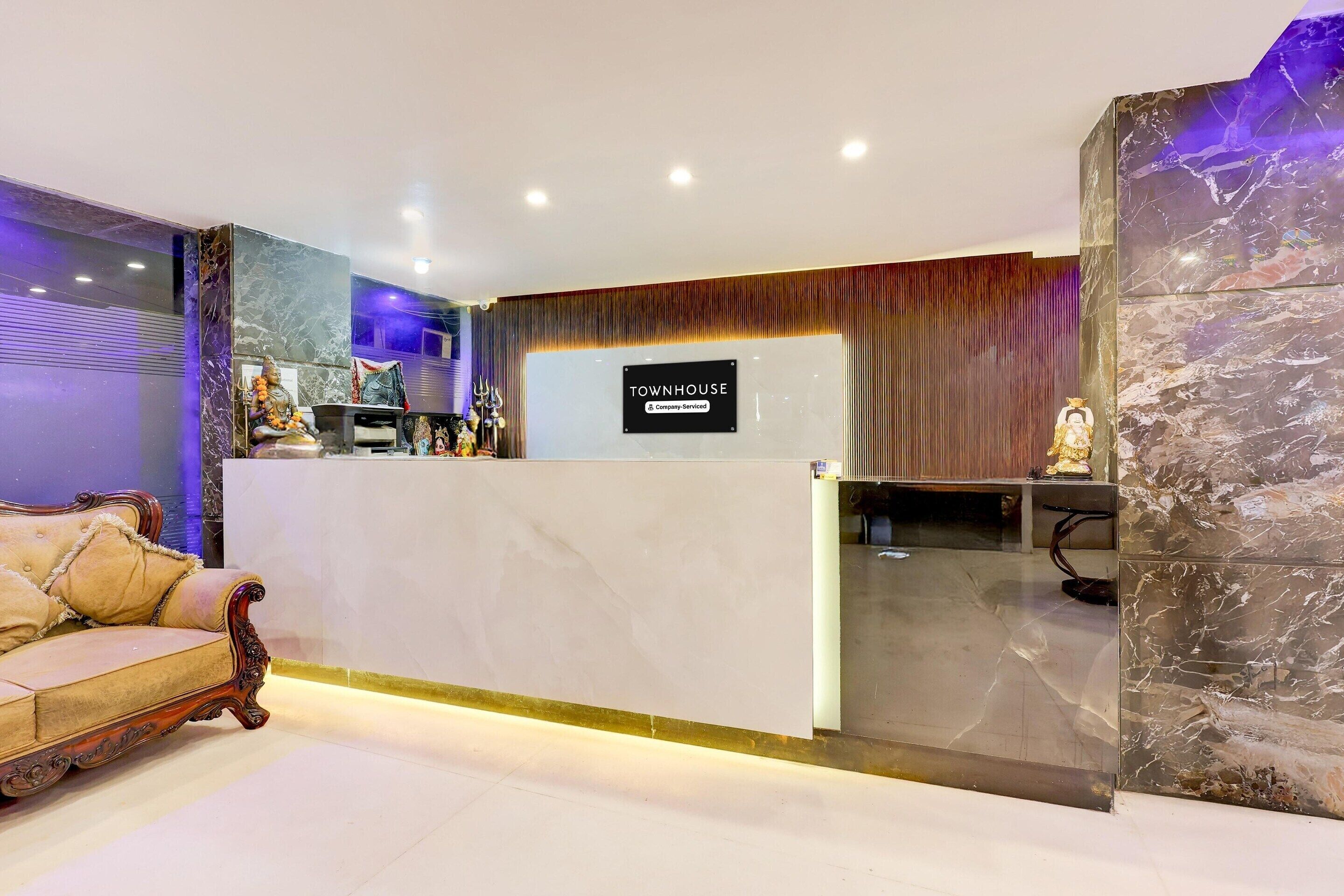 House | Reception