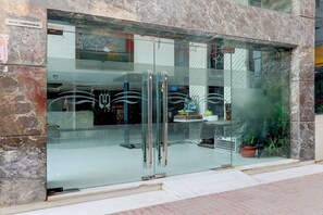 House | Reception - Super Deluxe Roomhotel Uppal International (New Delhi)
