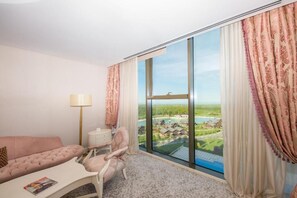 Honeymoon Suite, Lake View | Ruang tamu