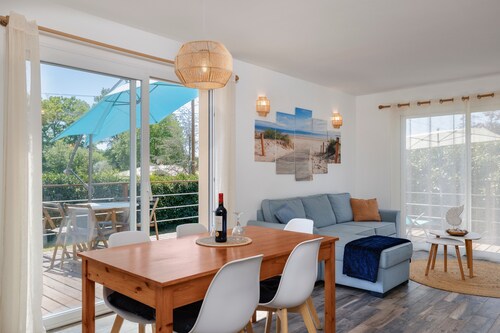 Holiday Home 'Lacaducee' with Balcony, Wi-Fi and Air Conditioning