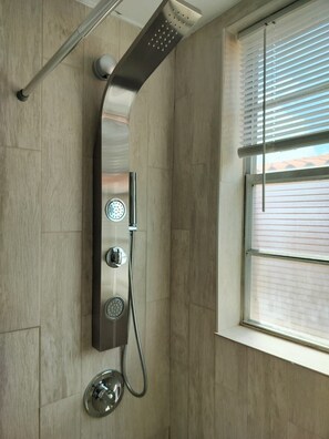 Bidet, towels, soap, toilet paper - Perfect getaway in Little Havana_LH1 (Miami)