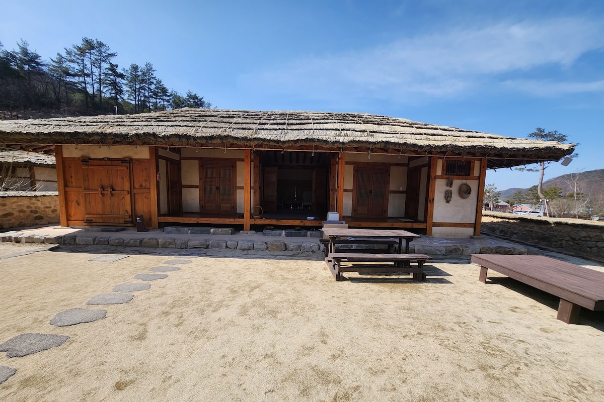 Casa premium, varanda, vista para a montanha | Opções para refeição ao ar livre