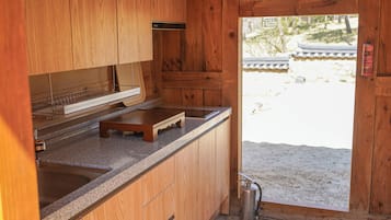 Daegam-daek | Private kitchen