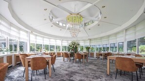Dining - Unwind Near the Beach, Nature Reserves & Museums | Free Parking, Breakfast (Noordwijk)