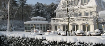 Stay in Comfort Near Noordwijk’s Best Trails and Sights! Free Breakfast!