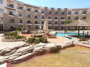 Pool - Royal Beach Resort (Hurghada)