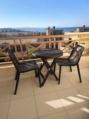 Outdoor dining - Royal Beach Resort (Hurghada)