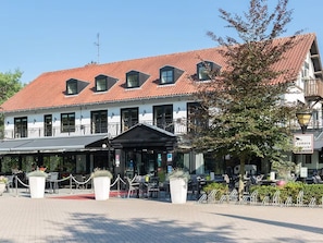 Exterior - Recharge in Comfort! Indoor Pool, Just a Short Drive from Eindhoven! (Leende)