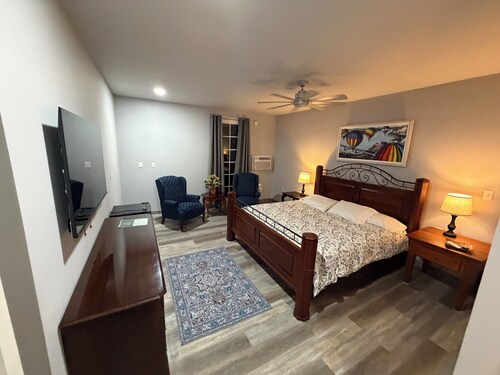 Germantown Inn & Lounge