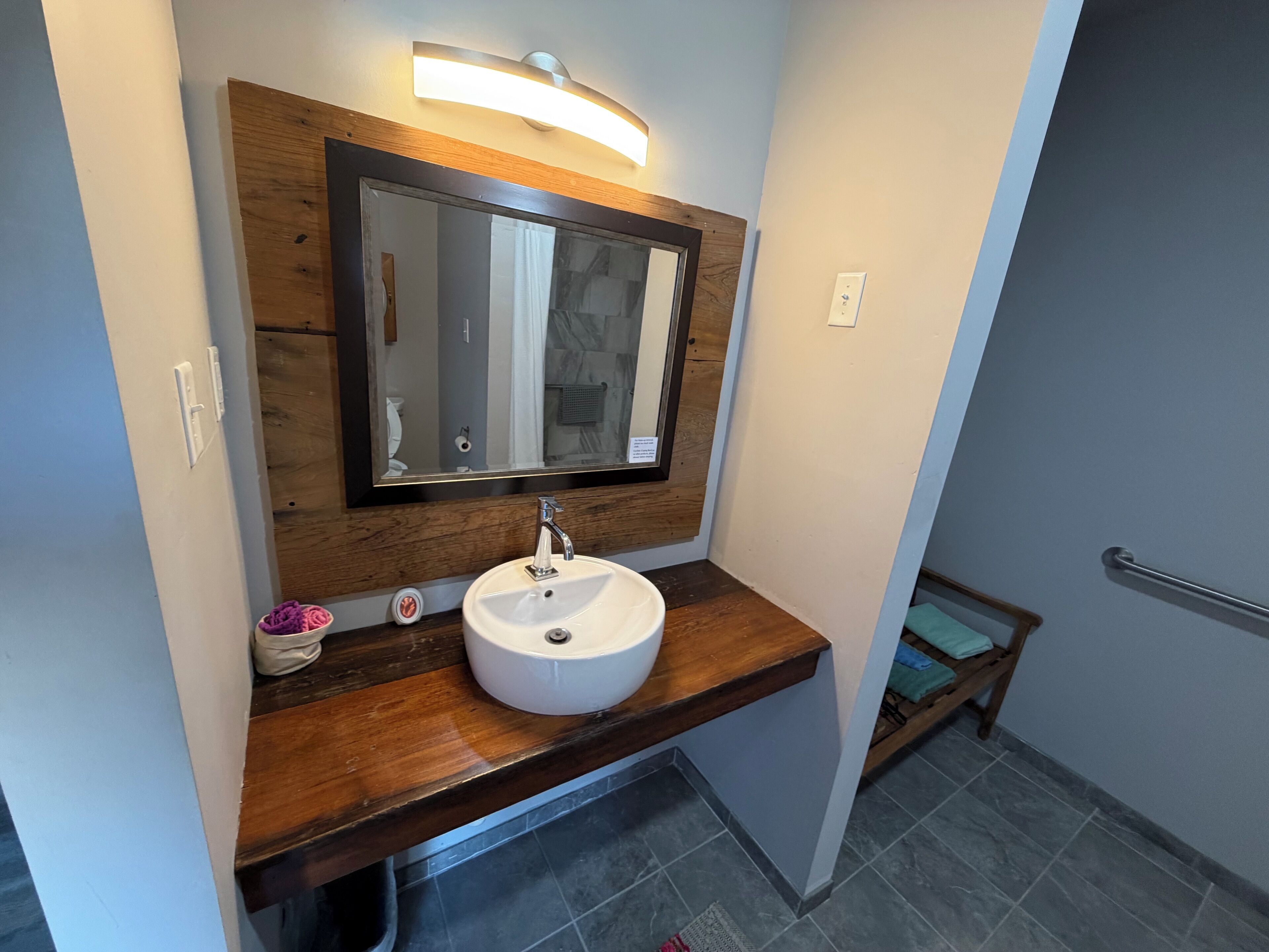 Superior Single Room | Bathroom | Shower, hair dryer, towels, soap