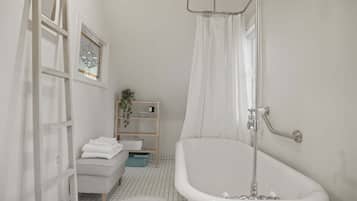Rumah, 4 kamar tidur | Kamar mandi | Handuk dan sampo