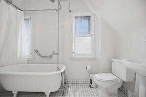 Ferienhaus, 4 Schlafzimmer | Badezimmer | Handtücher, Shampoo