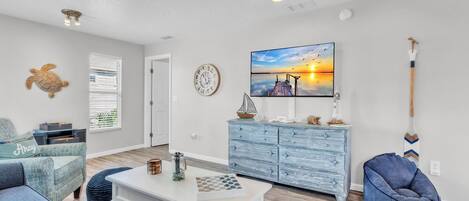 Casa, 2 habitaciones | Área de sala de estar