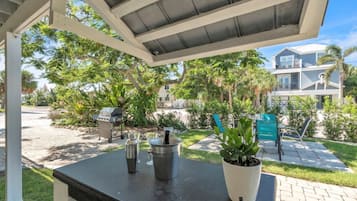 House, 2 Bedrooms | Terrace/patio
