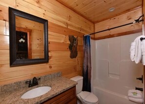 Cabin, 3 Bedrooms | Bathroom - Sherwood Love To See You Again 3 Bedroom Cabin (Pigeon Forge)