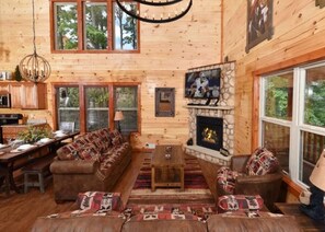 Cabin, 3 Bedrooms | Interior - Sherwood Love To See You Again 3 Bedroom Cabin (Pigeon Forge)